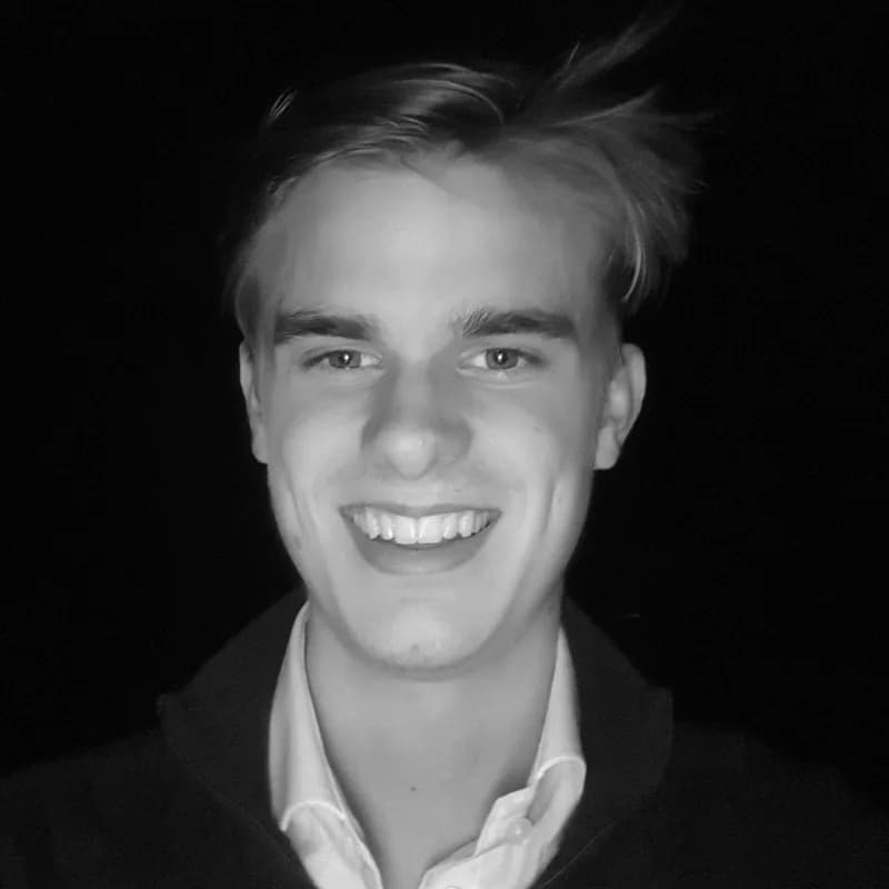 Jacob Sjödin, marknadsföring & kundtjänstmedarbetare på CSKejsaren